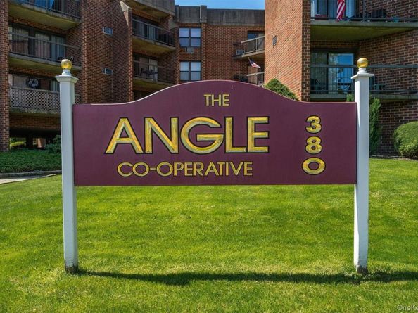380 Fulton Street M2, Farmingdale NY 11735