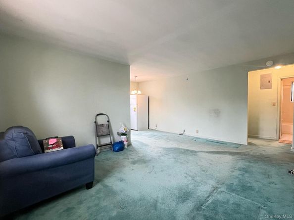 19617 73rd Avenue 2nd FL, Fresh Meadows NY 11365