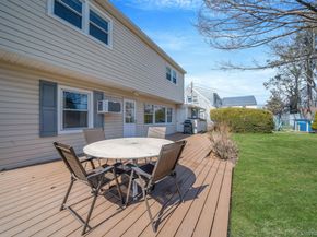 7 Woodpecker Lane, Levittown NY 11756