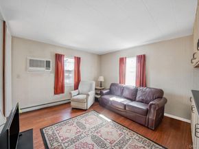 7 Woodpecker Lane, Levittown NY 11756