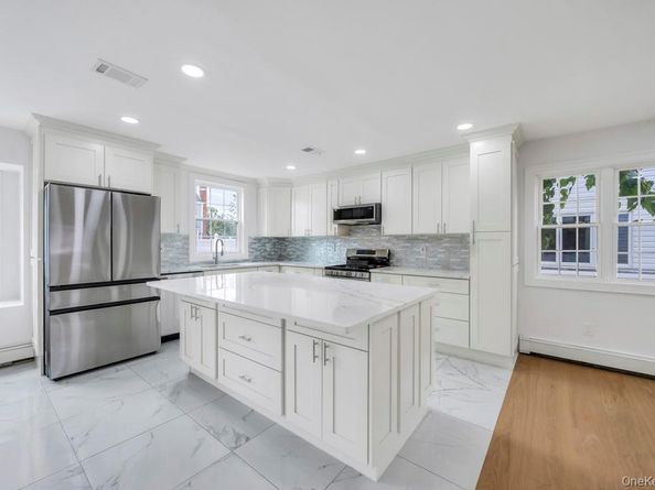 94 jeffery Lane, Oceanside NY 11572
