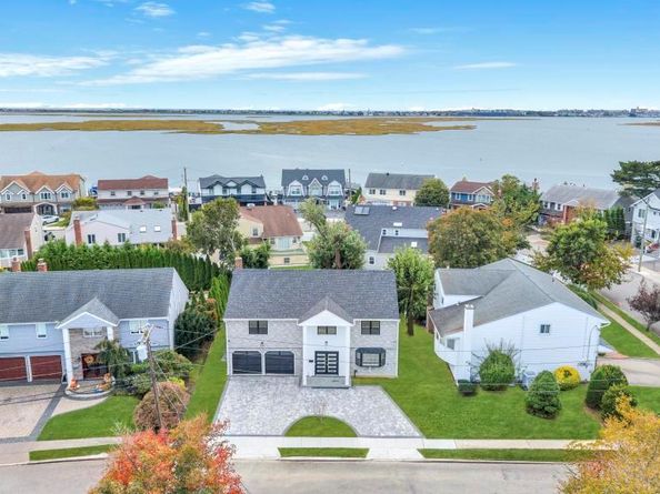 94 jeffery Lane, Oceanside NY 11572