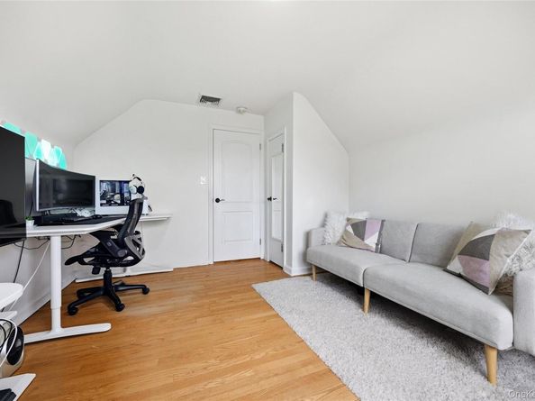 700 Covert Avenue, New Hyde Park NY 11040
