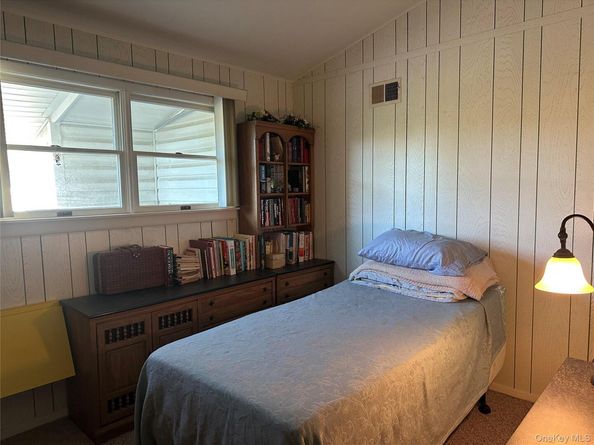 14 Fairview Road, Hampton Bays NY 11946