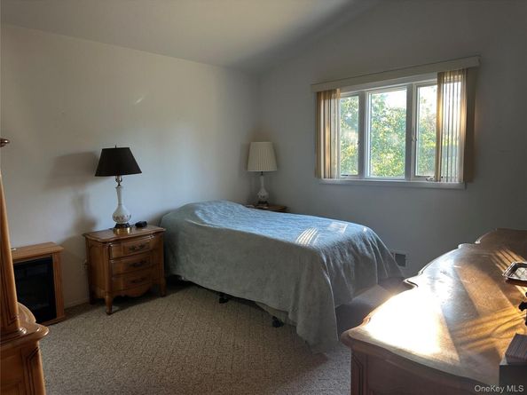 14 Fairview Road, Hampton Bays NY 11946