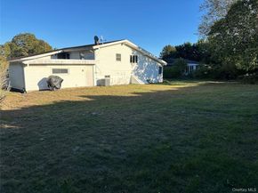14 Fairview Road, Hampton Bays NY 11946