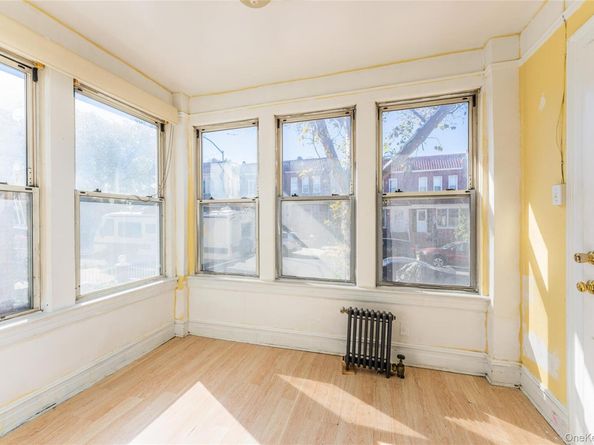 31-39 84th Street, Jackson Heights NY 11370