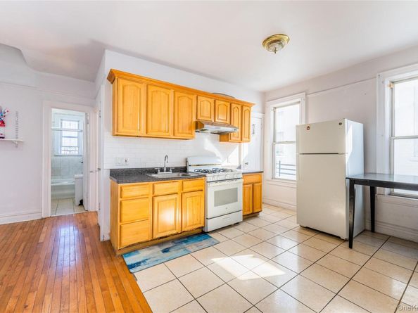 31-39 84th Street, Jackson Heights NY 11370