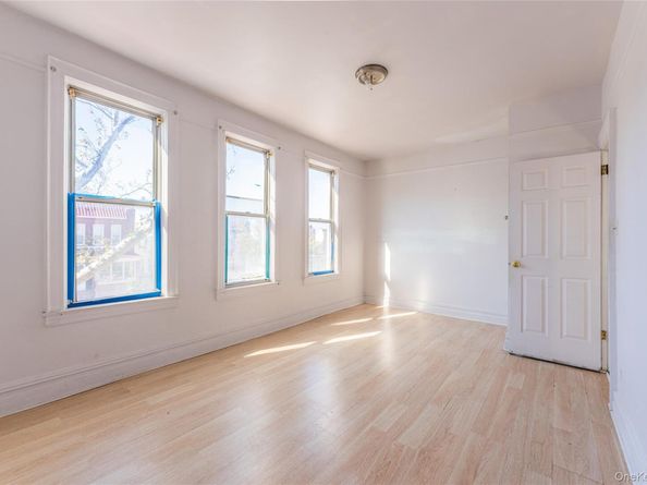 31-39 84th Street, Jackson Heights NY 11370