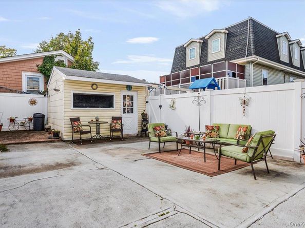 165 Davis Avenue, Inwood NY 11096