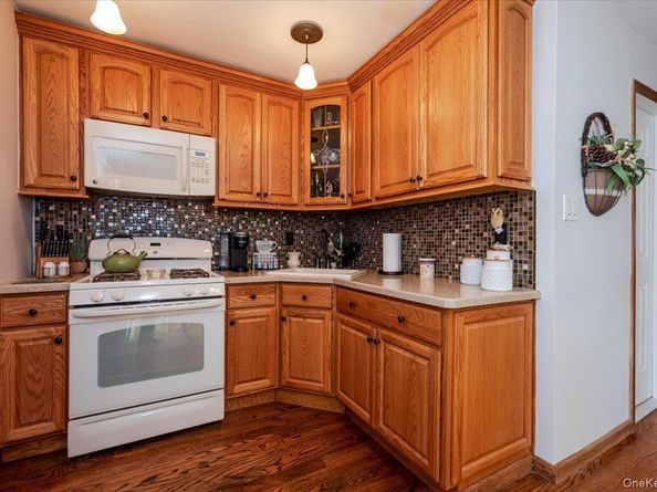 165 Davis Avenue, Inwood NY 11096
