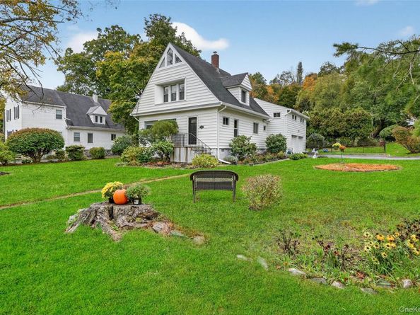 134 Dalmeny Road, Briarcliff Manor NY 10510