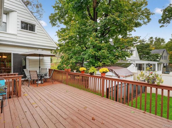 134 Dalmeny Road, Briarcliff Manor NY 10510