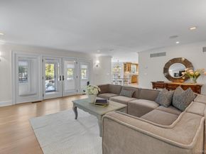 18 Landing Lane, East Quogue NY 11942