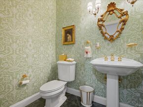 5 Morgan Lane, Locust Valley NY 11560