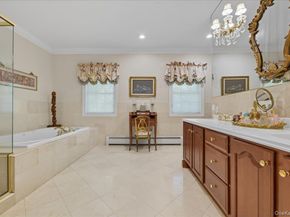 5 Morgan Lane, Locust Valley NY 11560