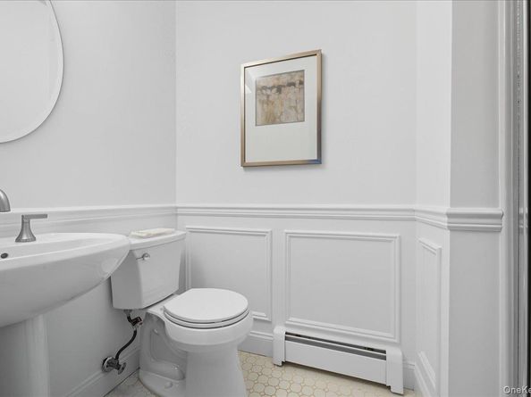 5 Morgan Lane, Locust Valley NY 11560