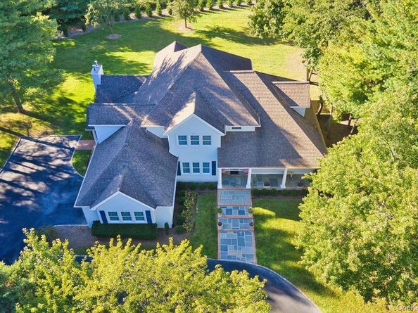 5 Morgan Lane, Locust Valley NY 11560