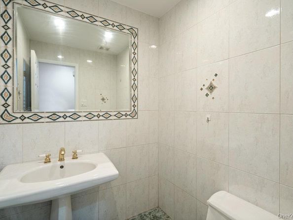 236 Hamlet Drive, Jericho NY 11753