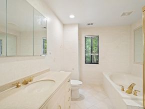 236 Hamlet Drive, Jericho NY 11753