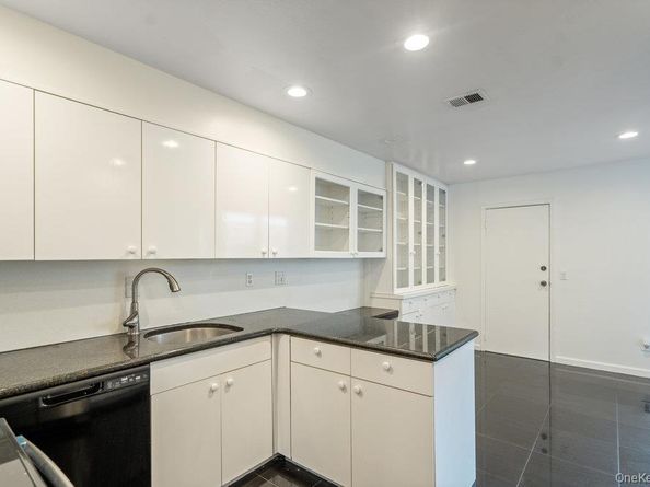 236 Hamlet Drive, Jericho NY 11753