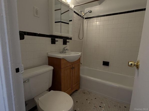 83-60 118th Street 11D, Kew Gardens NY 11415