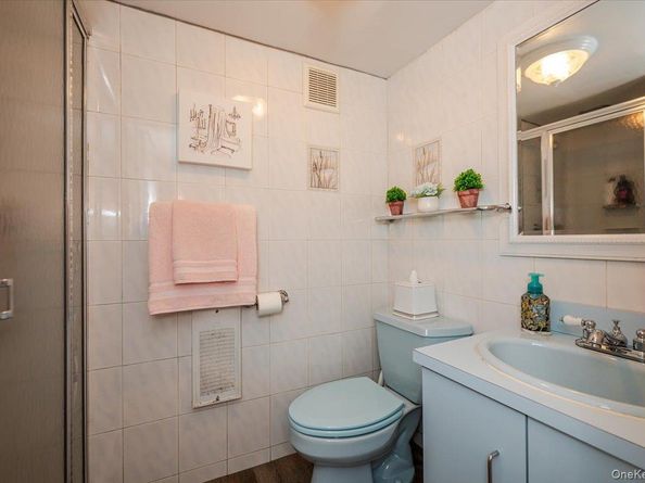 1711 Mahan Avenue, Bronx NY 10461