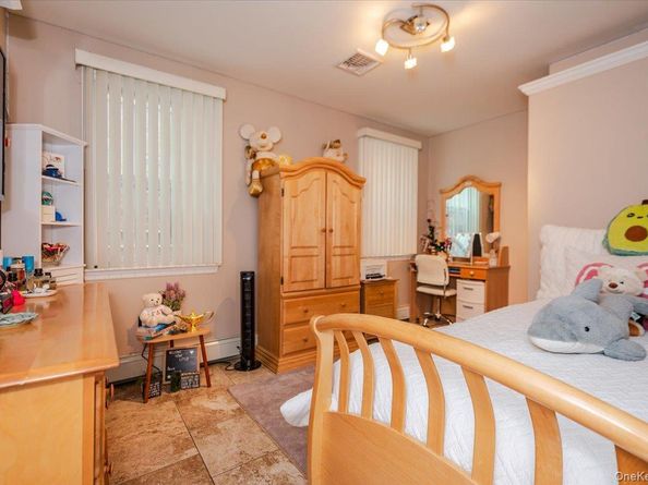 1711 Mahan Avenue, Bronx NY 10461