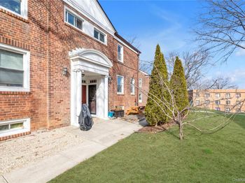 150-77 Village Road