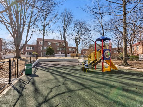 150-77 Village Road 59D, Jamaica Hills NY 11432