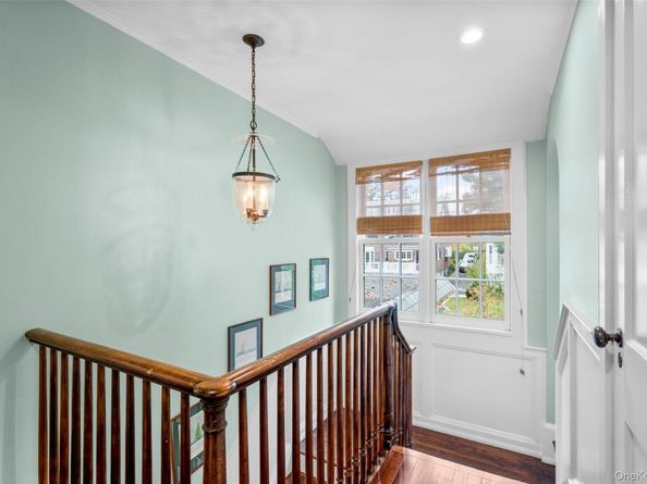 417 Wynnewood Road, Pelham NY 10803