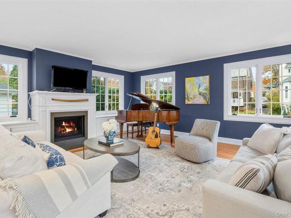 417 Wynnewood Road, Pelham NY 10803