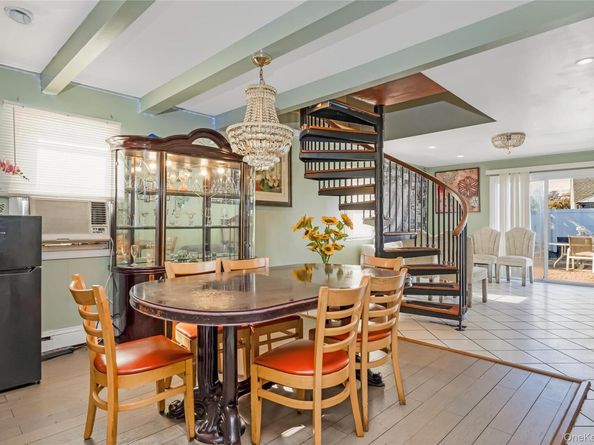 58 Albatross Road, Levittown NY 11756