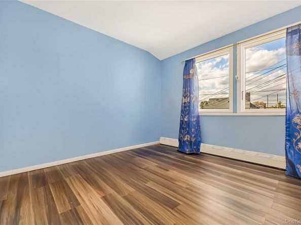 58 Albatross Road, Levittown NY 11756