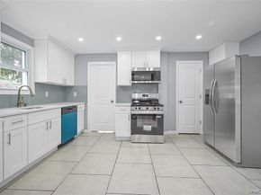 6 Pershing Avenue, Valley Stream NY 11581