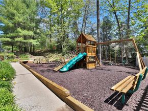 22 Birdsall Farm Drive, Armonk NY 10504