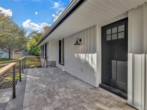 63 Woodland Lane, Smithtown NY 11787