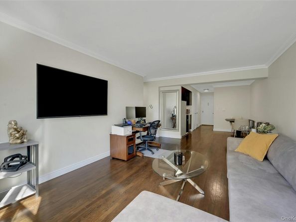 30 N Broadway 5E, White Plains NY 10601