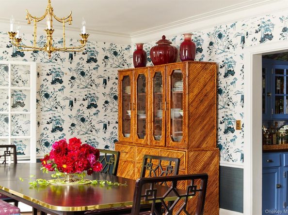 86 Pondfield Road W, Bronxville NY 10708