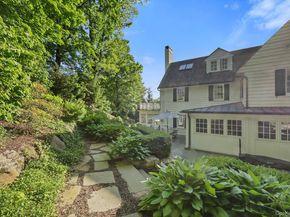 86 Pondfield Road W, Bronxville NY 10708
