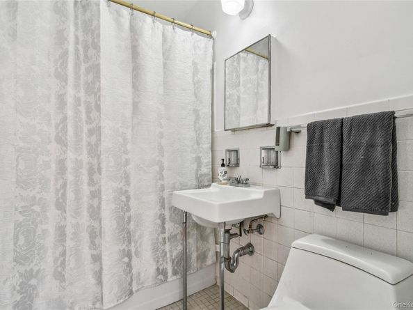 382 Central Park W 15H, New York (Manhattan) NY 10025