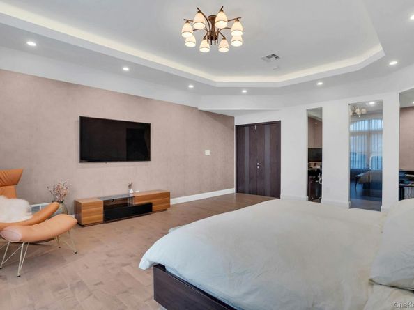 108 Fig Drive, Dix Hills NY 11746