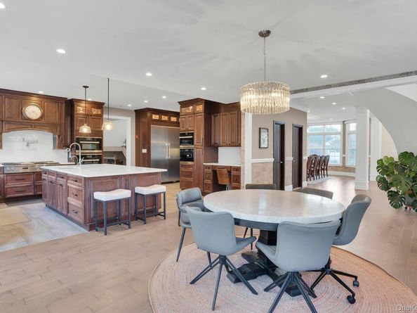 108 Fig Drive, Dix Hills NY 11746