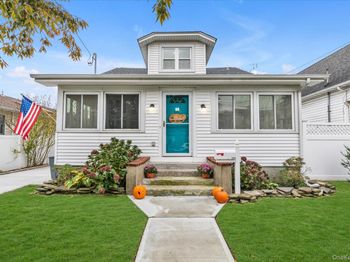 1894 Commonwealth Avenue