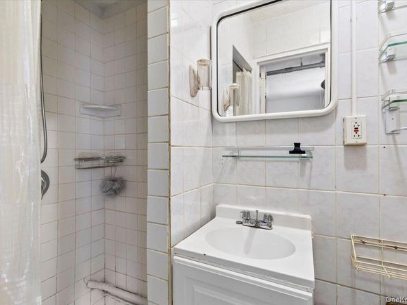 3339 Kingsland Avenue, Bronx NY 10469