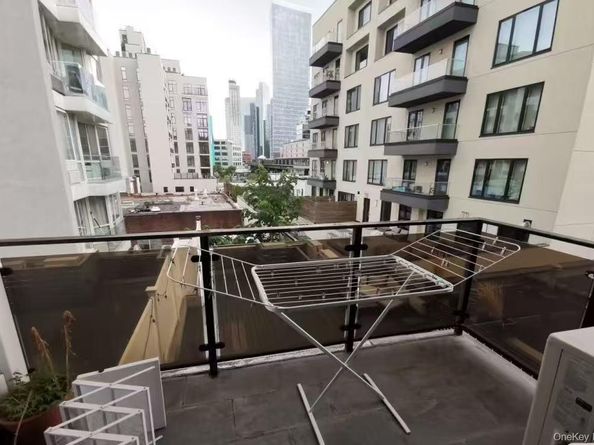 31-12 38th Avenue 3B, Long Island City NY 11101