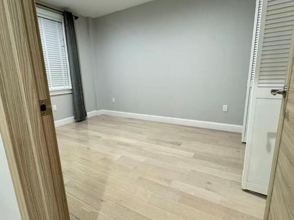 31-12 38th Avenue 3B, Long Island City NY 11101