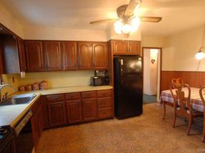 7 Miles Avenue, Albertson NY 11507