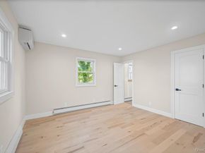 732 Woodside Drive, Wantagh NY 11793