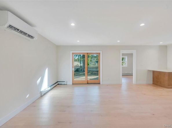 732 Woodside Drive, Wantagh NY 11793